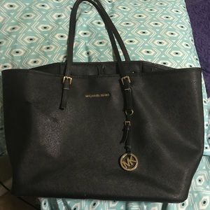 Large black Michael Kors Jet set